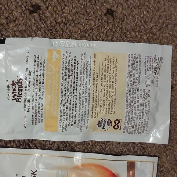BUNDLE!! 3 Garnier Whole Blends Replenishing Shampoo & Repairing Mask pkts (8) - Picture 6 of 10
